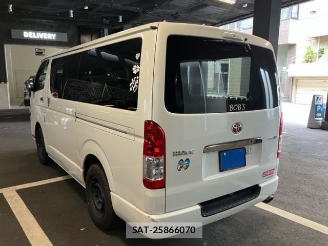 Toyota HIACE VAN 2022-07 7252616-4
