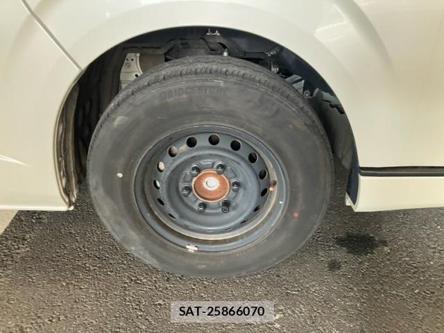 Toyota HIACE VAN 2022-07 7252616-8