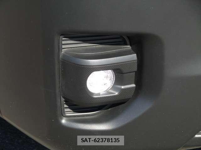 Toyota HIACE VAN 2024-07 7252611-13
