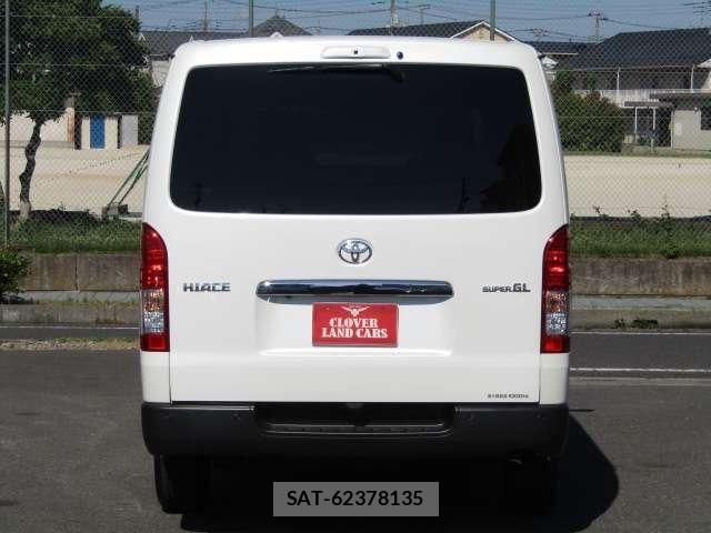 Toyota HIACE VAN 2024-07 7252611-19