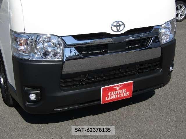 Toyota HIACE VAN 2024-07 7252611-26