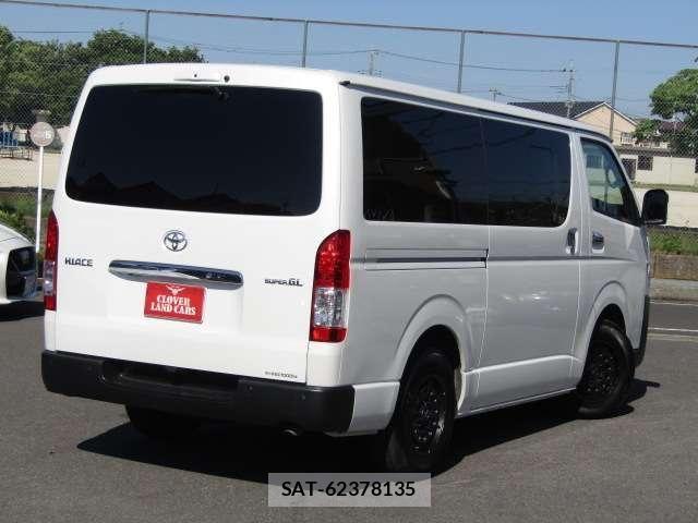 Toyota HIACE VAN 2024-07 7252611-29