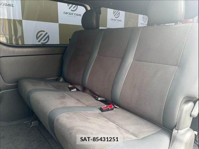 Toyota HIACE VAN 2020-06 7252614-19