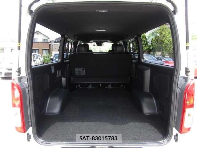 Toyota HIACE VAN 2020-02 7252619-12