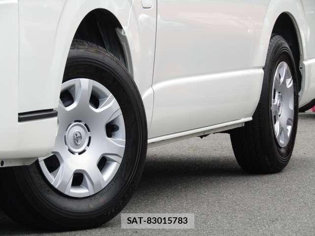 Toyota HIACE VAN 2020-02 7252619-17