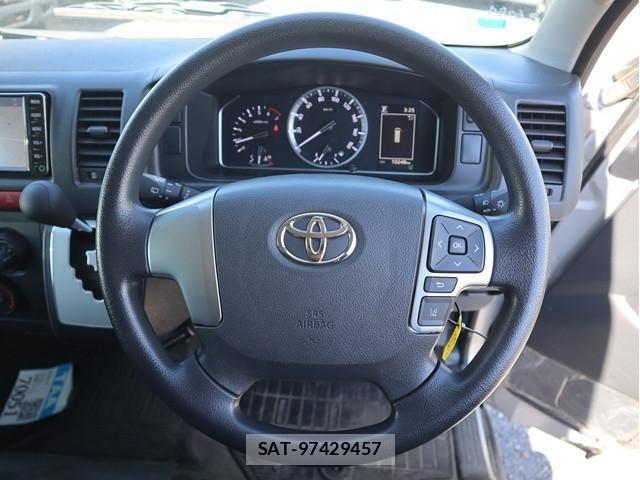 Toyota HIACE VAN 2021-04 7252615-3