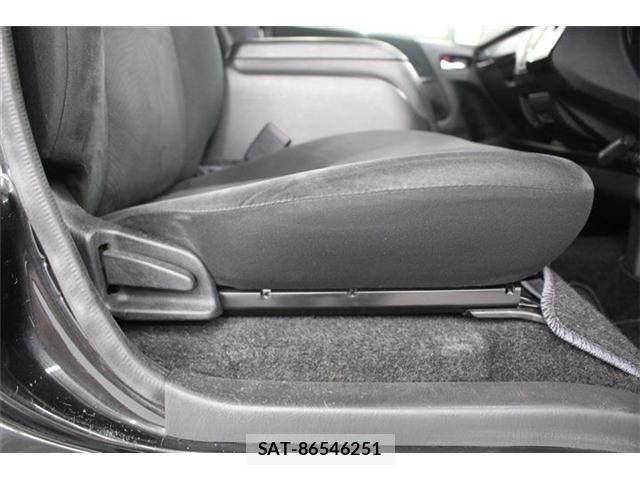 Toyota HIACE VAN 2021-11 7252621-27