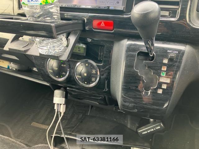 Toyota HIACE VAN 2012-02 7252631-25