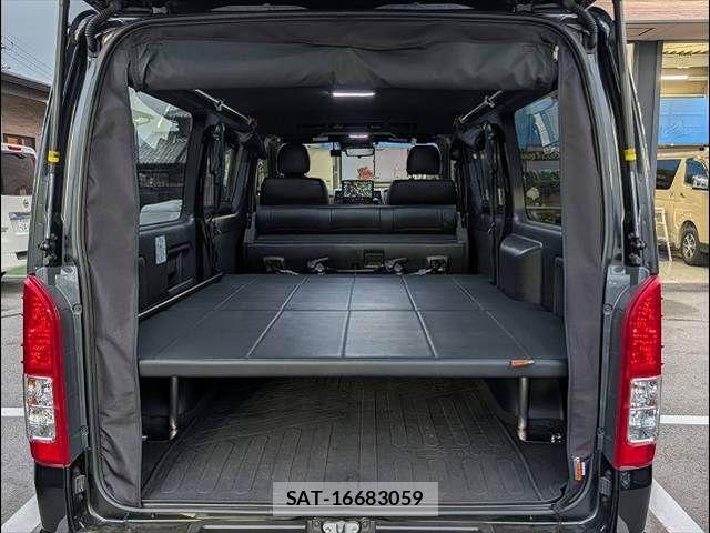 Toyota HIACE VAN 2022-04 7252613-12