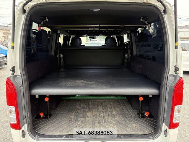 Toyota HIACE VAN 2024-05 7252618-18