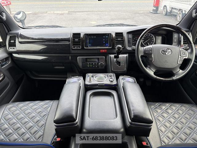 Toyota HIACE VAN 2024-05 7252618-1