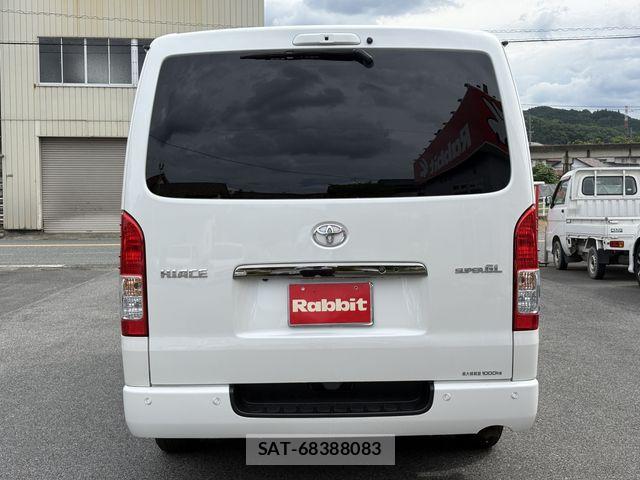 Toyota HIACE VAN 2024-05 7252618-2