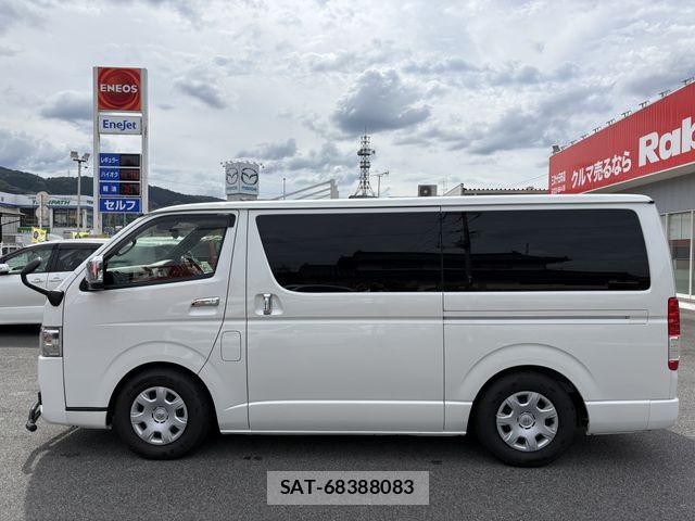 Toyota HIACE VAN 2024-05 7252618-7