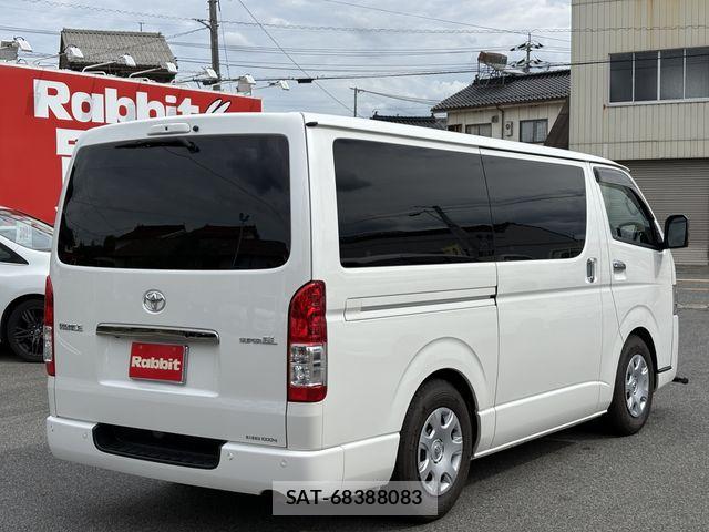 Toyota HIACE VAN 2024-05 7252618-8