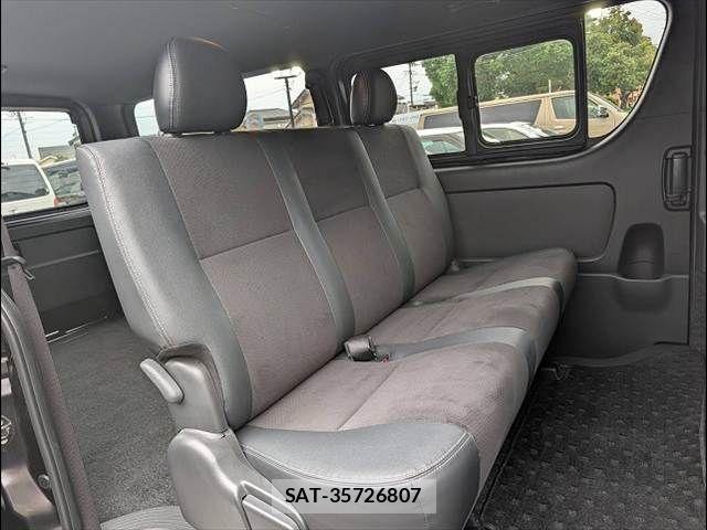 Toyota HIACE VAN 2024-02 7252610-11