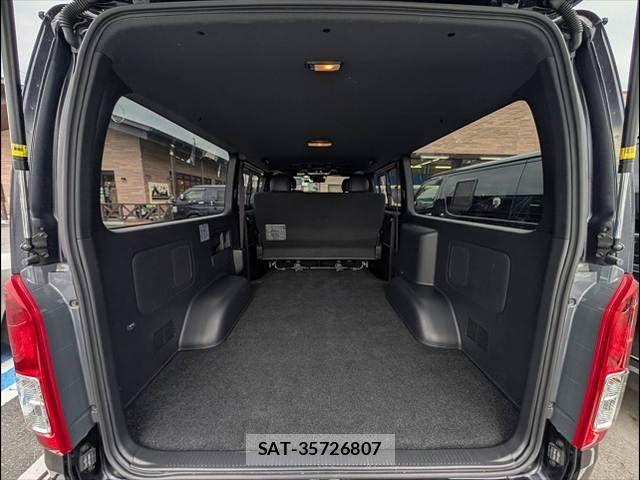 Toyota HIACE VAN 2024-02 7252610-12