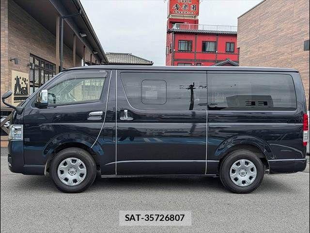 Toyota HIACE VAN 2024-02 7252610-14