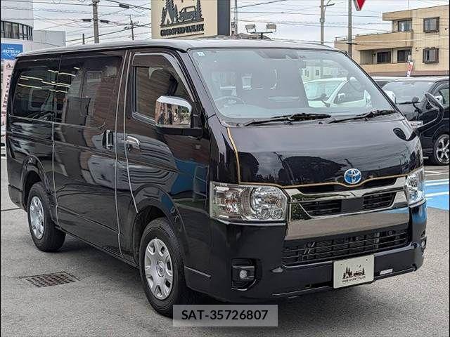 Toyota HIACE VAN 2024-02 7252610-15