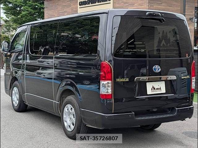 Toyota HIACE VAN 2024-02 7252610-16