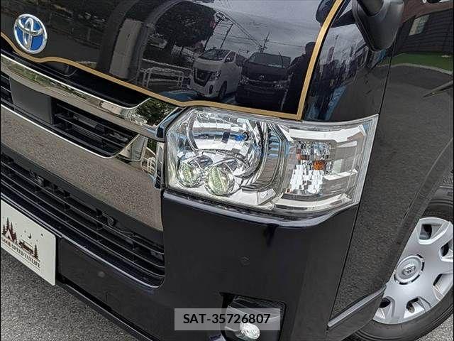 Toyota HIACE VAN 2024-02 7252610-17