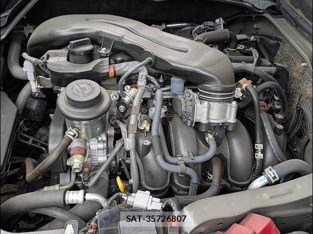 Toyota HIACE VAN 2024-02 7252610-18