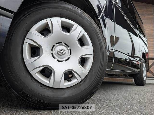 Toyota HIACE VAN 2024-02 7252610-19