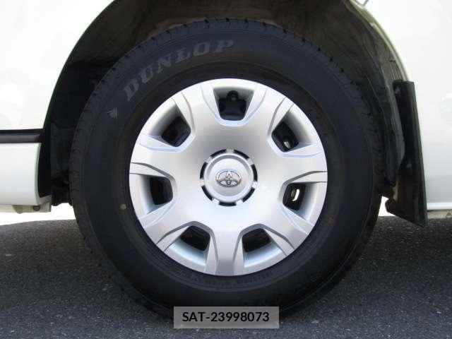 Toyota HIACE VAN 2022-12 7252617-27