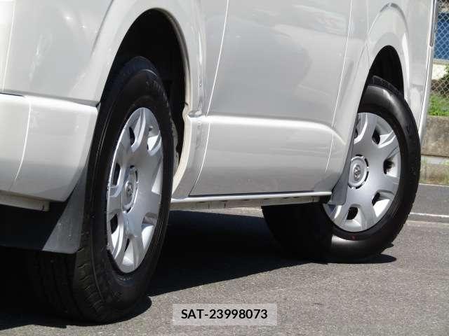 Toyota HIACE VAN 2022-12 7252617-28