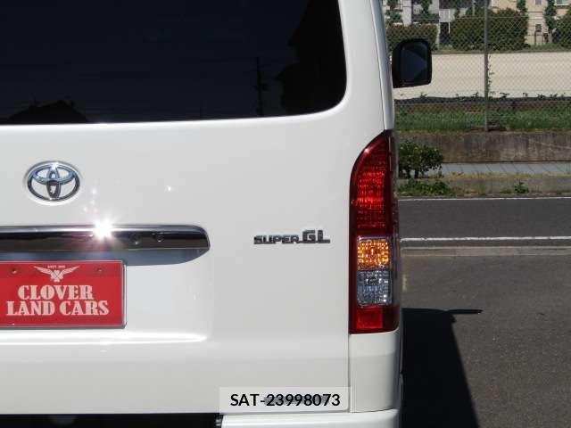 Toyota HIACE VAN 2022-12 7252617-29