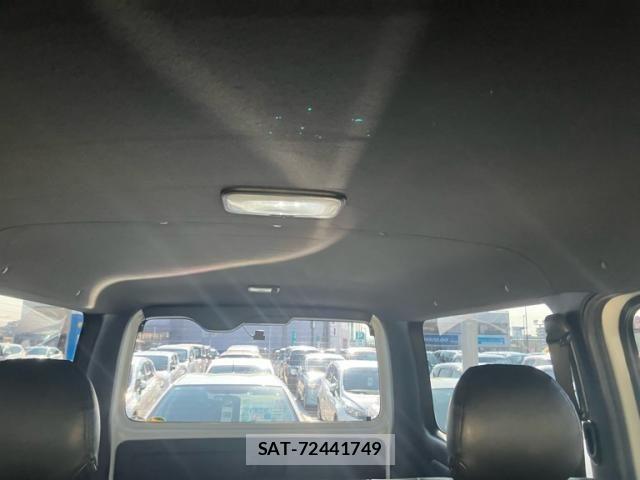 Toyota HIACE VAN 2021-06 7252626-24