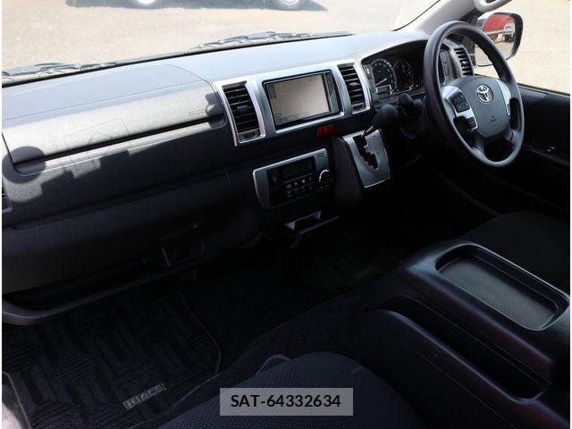 Toyota HIACE VAN 2019-08 7252627-18