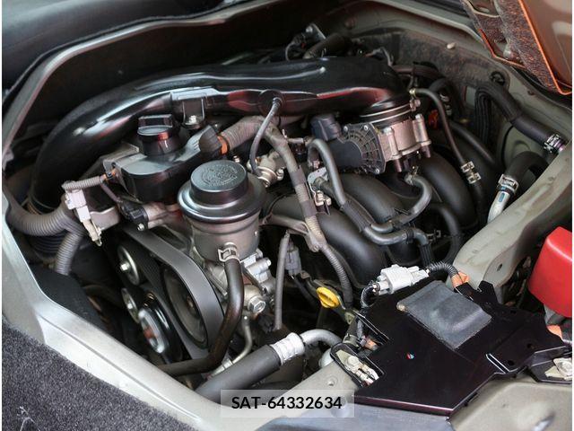 Toyota HIACE VAN 2019-08 7252627-28