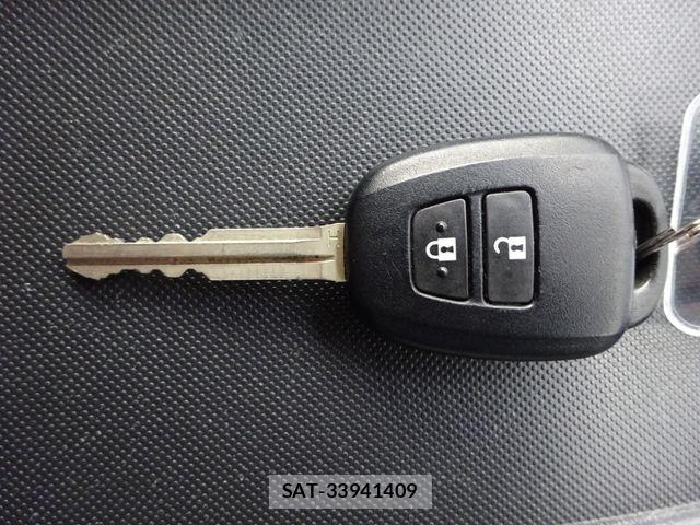 Toyota HIACE VAN 2021-03 7261878-18