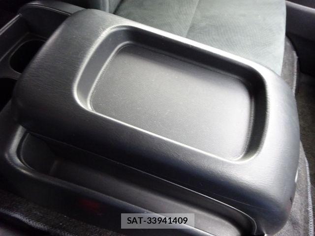 Toyota HIACE VAN 2021-03 7261878-24