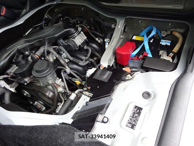 Toyota HIACE VAN 2021-03 7261878-3