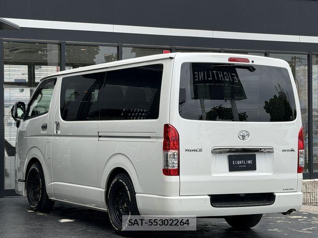 Toyota HIACE VAN 2022-01 7273176-5