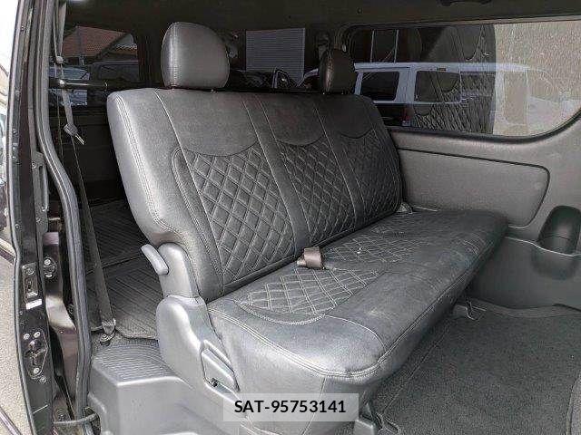 Toyota HIACE VAN 2021-04 7273171-9