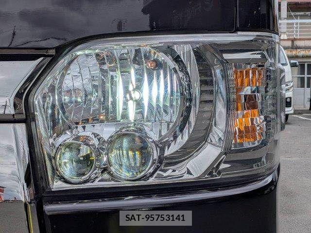 Toyota HIACE VAN 2021-04 7273171-12