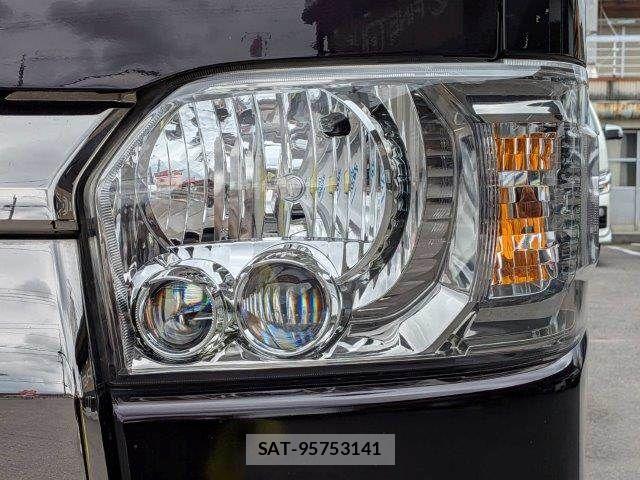 Toyota HIACE VAN 2021-04 7273171-22