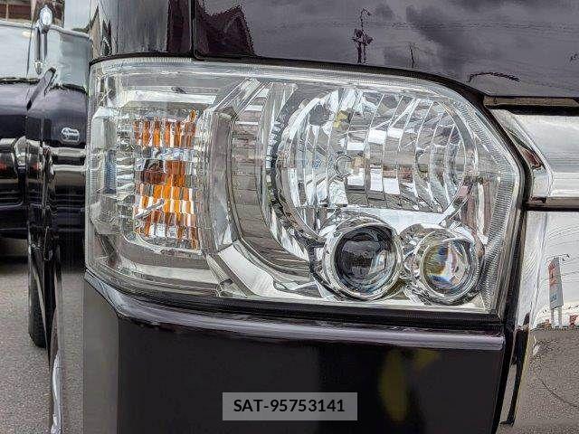 Toyota HIACE VAN 2021-04 7273171-23