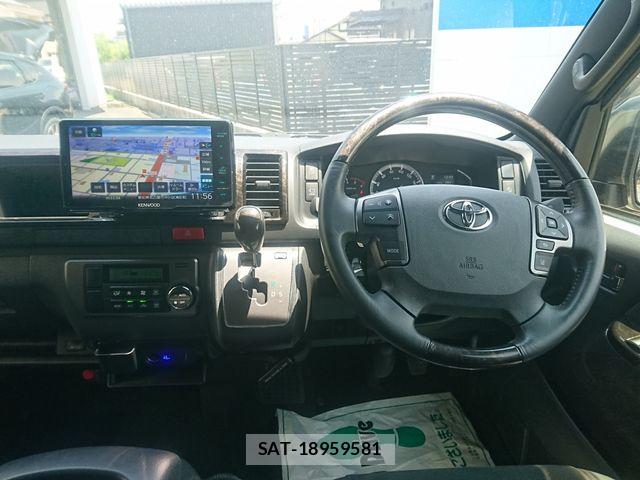 Toyota HIACE VAN 2024-04 7273174-16