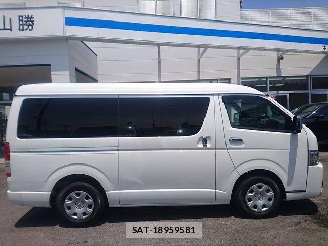 Toyota HIACE VAN 2024-04 7273174-7