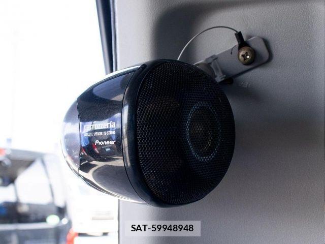 Toyota HIACE VAN 2010-01 7273172-13