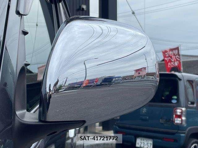 Toyota HIACE VAN 2017-02 7330731-27