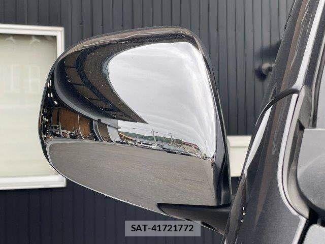 Toyota HIACE VAN 2017-02 7330731-28