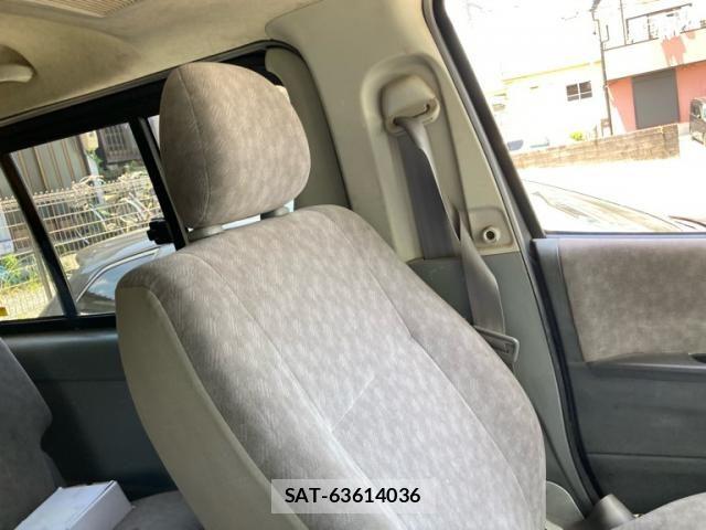 Toyota HIACE VAN 2005-03 7330748-20