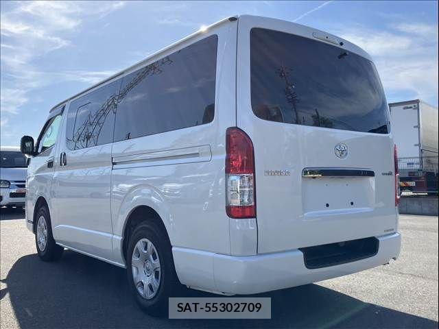 Toyota HIACE VAN 2020-11 7332716-15