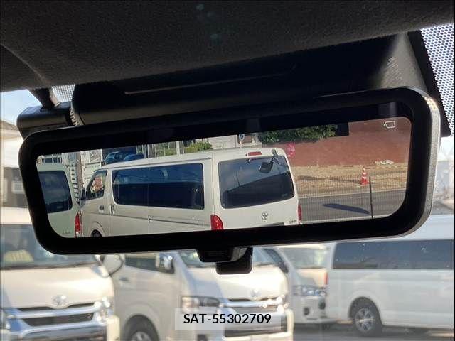 Toyota HIACE VAN 2020-11 7332716-16