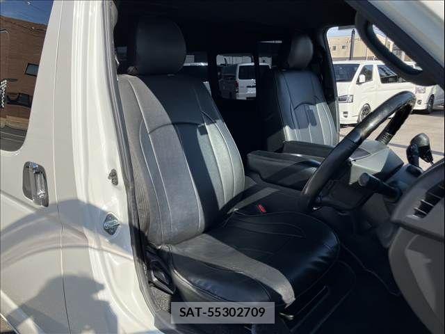Toyota HIACE VAN 2020-11 7332716-6