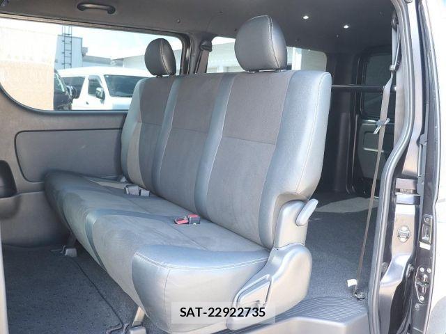 Toyota HIACE VAN 2022-01 7330702-10